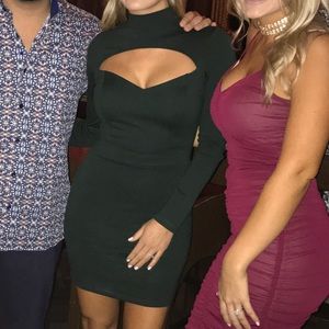 Green long sleeve dress